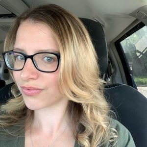 Meet your Posher, Megan